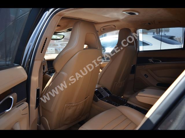 2011 بورش بانميرا توربو