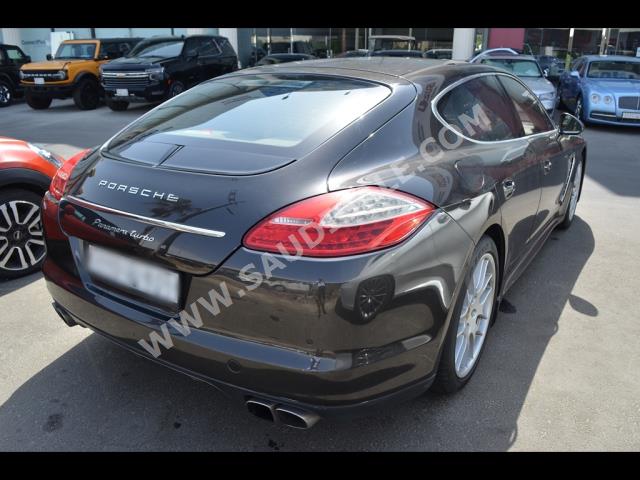 2011 بورش بانميرا توربو