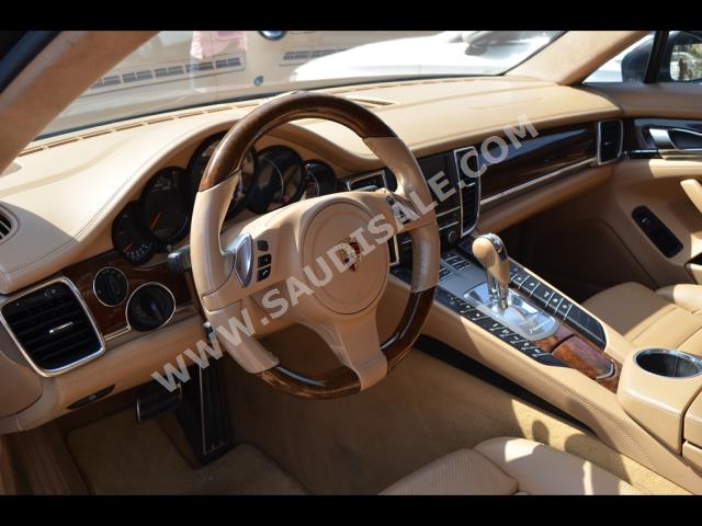 2011 بورش بانميرا توربو