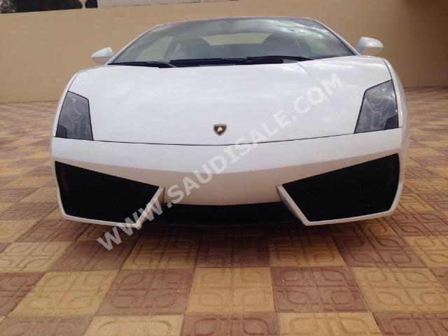2014 لمبرجيني جلاردو ال بي - 560