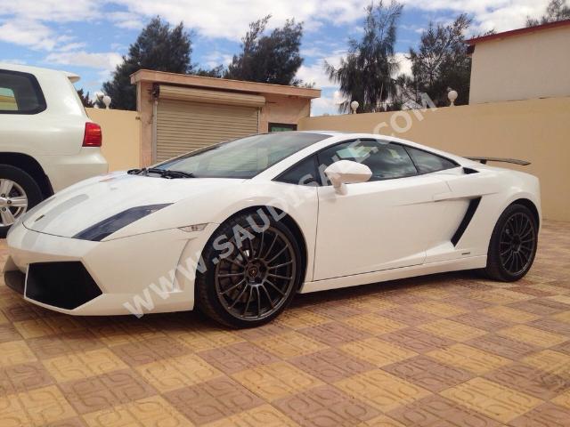 2014 لمبرجيني جلاردو ال بي - 560