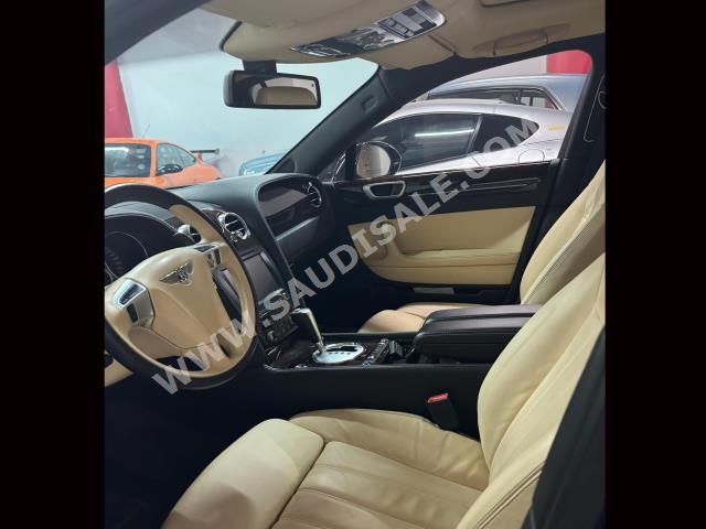 2013 بنتلي كونتيننتل فلاينج سبير