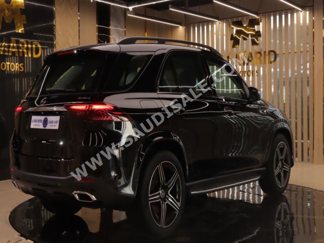 2024 مرسيدس - بنز جي إل إي 450 أي إم جي