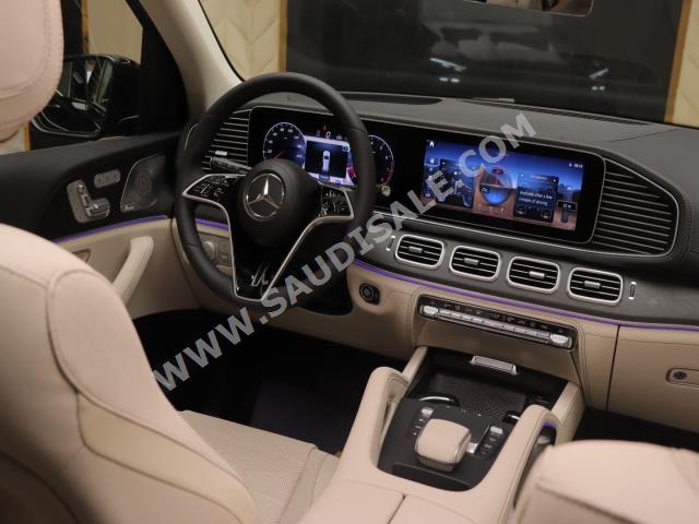 2024 مرسيدس - بنز جي إل إي 450 أي إم جي