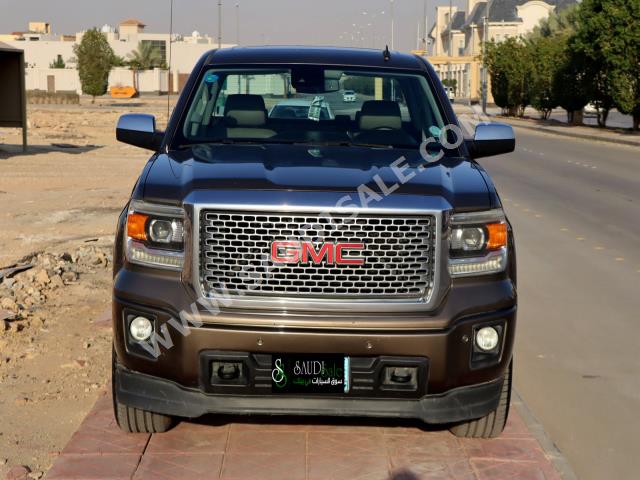 2015 GMC Sierra Denali