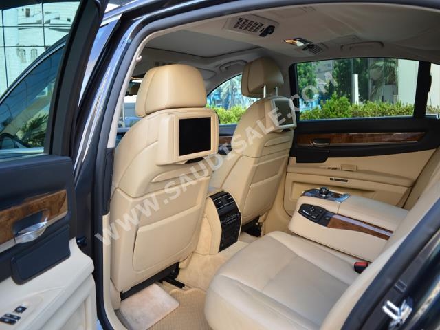 2009 بي ام دبليو الفئة السابعة 750 إل أي