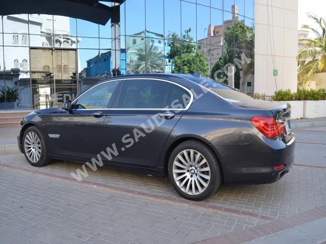 2009 بي ام دبليو الفئة السابعة 750 إل أي