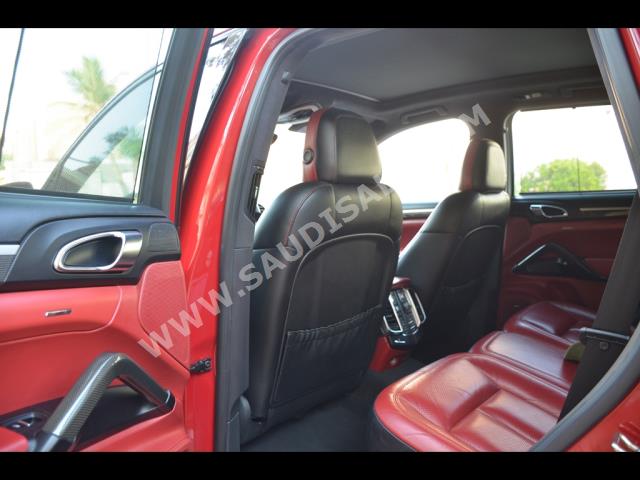 2016 بورش كايين جي تي اس