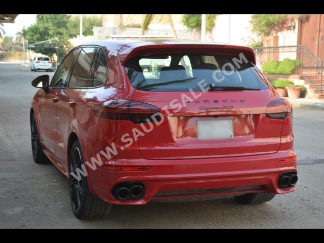 2016 بورش كايين جي تي اس