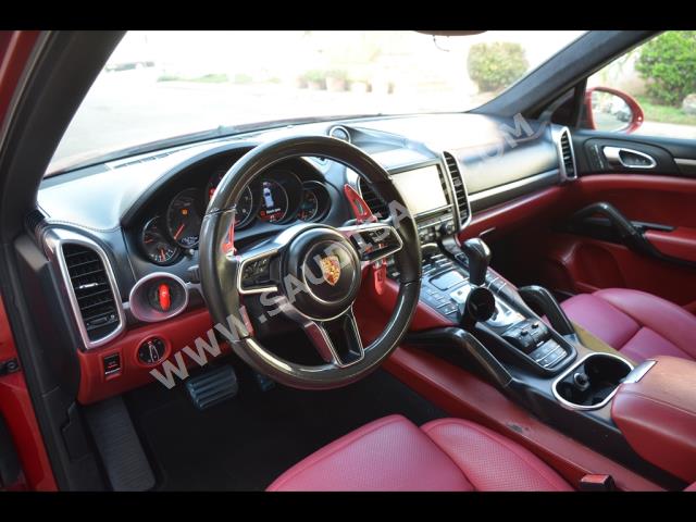 2016 بورش كايين جي تي اس