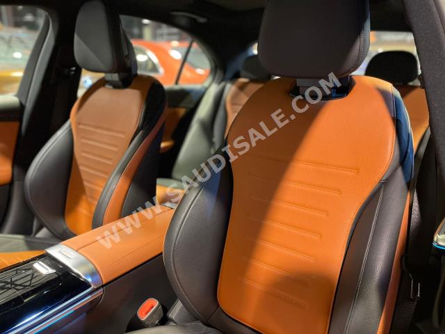 2022 مرسيدس - بنز سي 200 أي إم جي