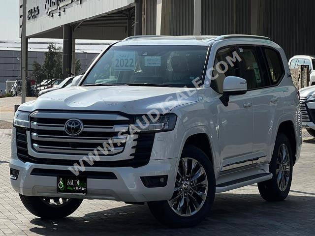 2022 تويوتا لاند كروزر جي اكس ار