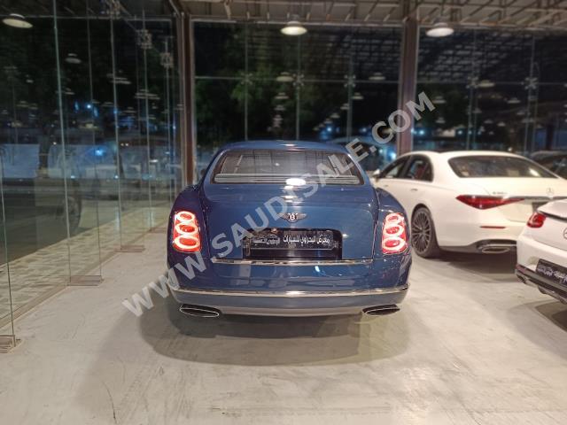 2016 بنتلي مولسان