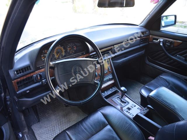 1990 مرسيدس - بنز إس إي سي 560