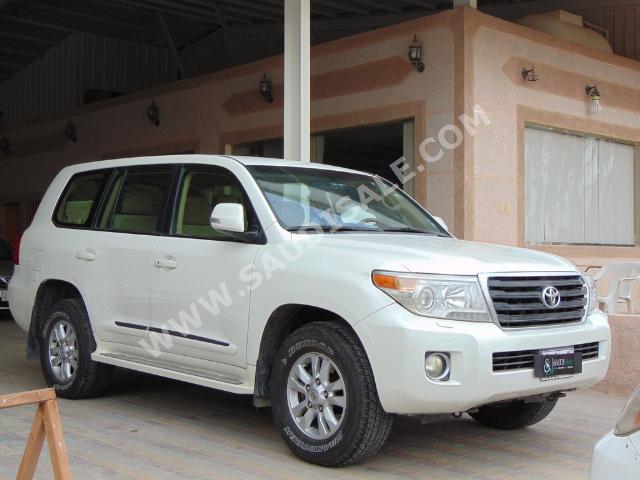 2012 Toyota Land Cruiser GXR