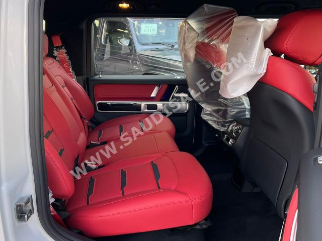 2023 مرسيدس - بنز جي 63 أي إم جي