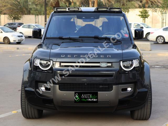 2022 لاند روفر ديفيندر اكس داينمك
