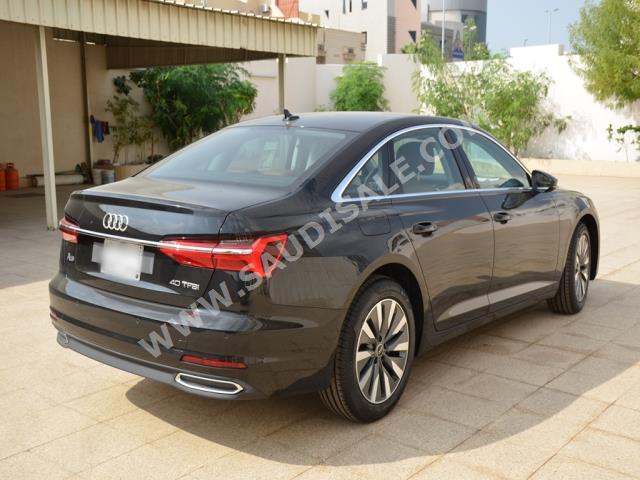 2023 اودي اي 6 40 تي اف اس اي