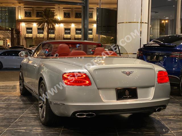 2014 بنتلي كونتيننتل جي تي سي