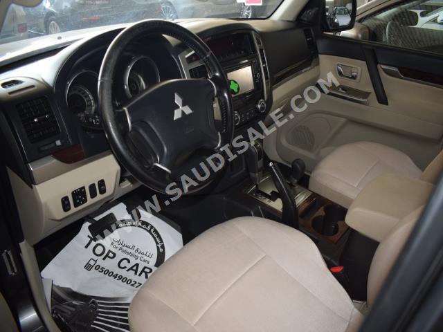 2016 متسوبيشي باجيرو