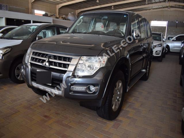 2016 متسوبيشي باجيرو