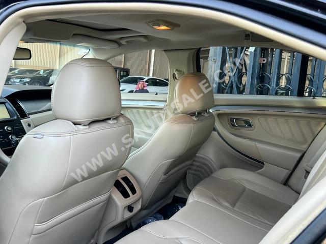 2015 فورد توروس