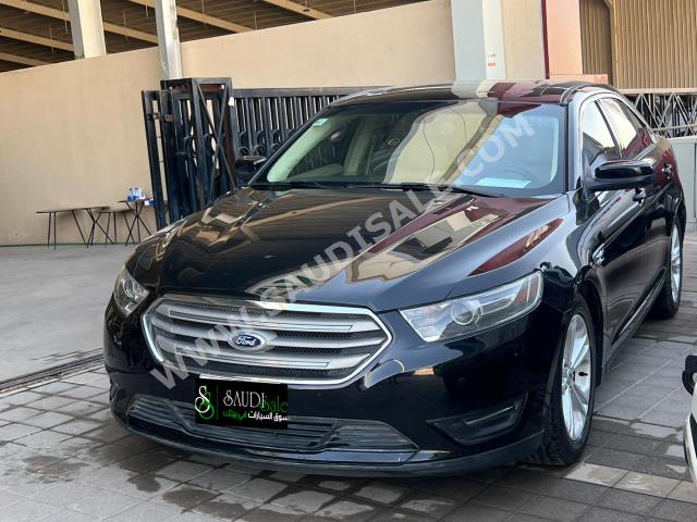 2015 فورد توروس