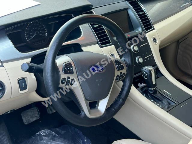 2015 فورد توروس