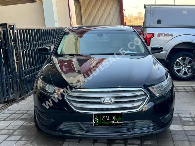 2015 فورد توروس