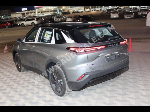 2024 بايك اكس 35