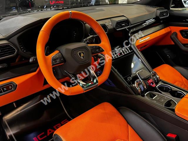 2021 لمبرجيني اوروس