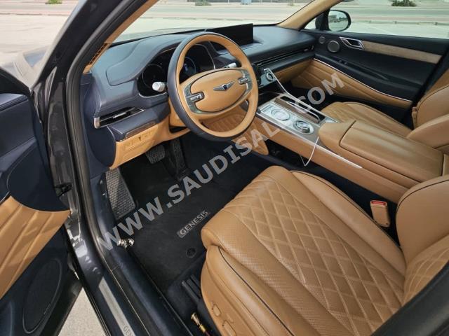 2021 جينيسيس جي في 80