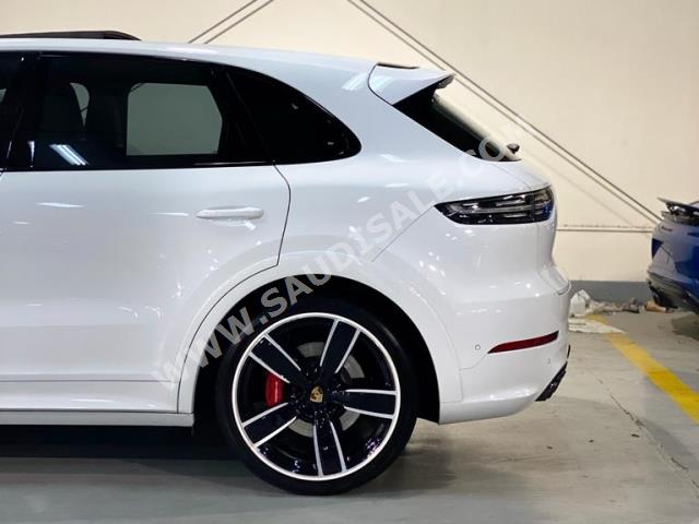 2021 بورش كايين جي تي اس