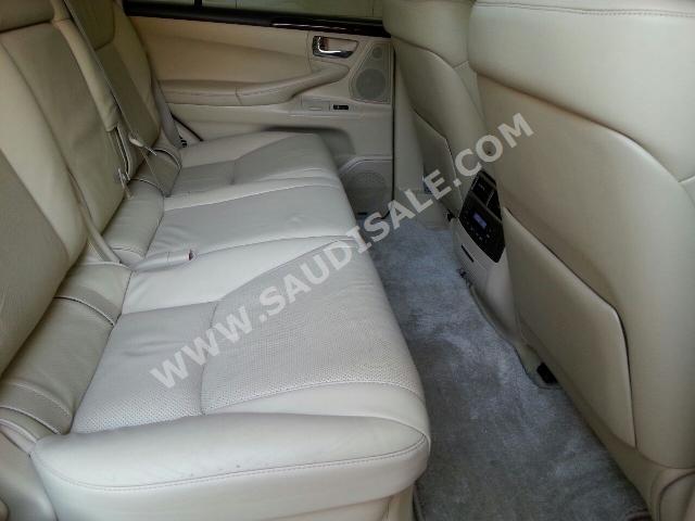 2009 Lexus LX 570