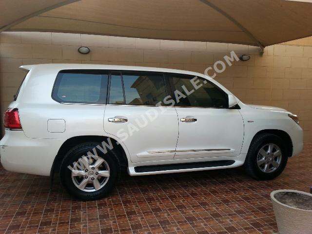 2009 Lexus LX 570