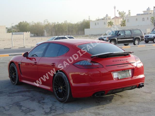 2013 Porsche Panamera GTS