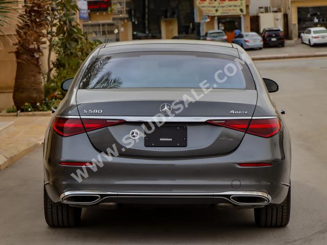 2022 مرسيدس - بنز إس 580