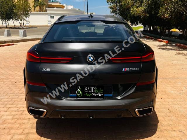 2020 بي ام دبليو الفئة اكس 6 إم 50 أي