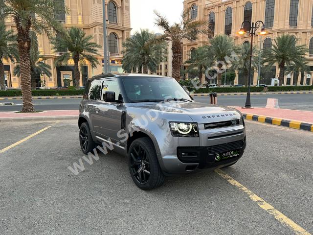 2022 لاند روفر ديفيندر اتش اس اي
