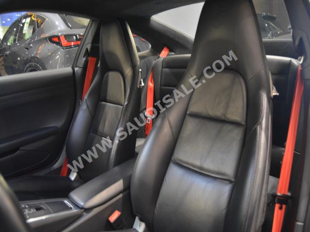 2016 بورش 911 كاريرا