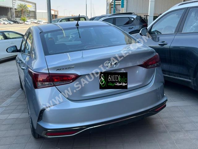 2021 هيونداي اكسنت