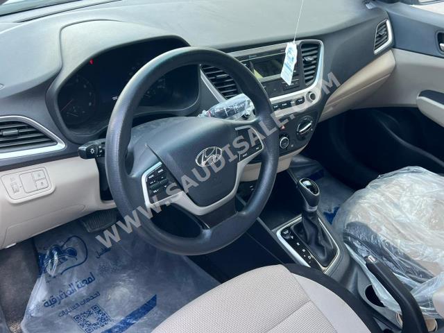 2021 هيونداي اكسنت