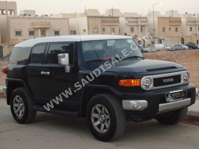 2014 Toyota FJ Cruiser 1