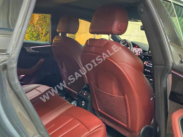 2018 اودي اي 5 45 تي اف اس اي اس لاين