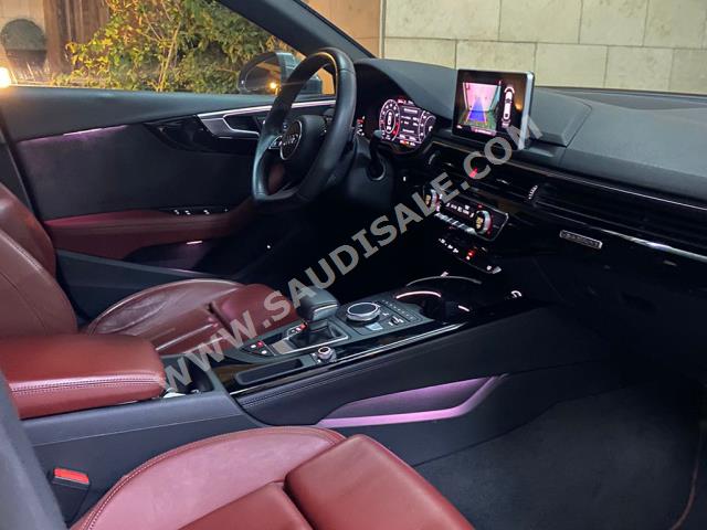 2018 اودي اي 5 45 تي اف اس اي اس لاين