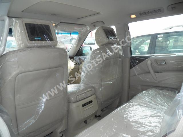 2014 Nissan Patrol Platinum