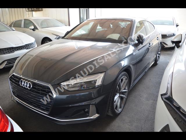 2023 اودي اي 5 40 تي اف اس اي