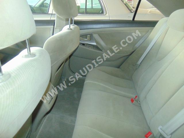 2011 Toyota Aurion