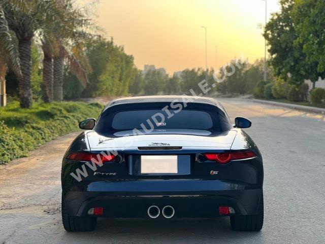 2015 جاكوار اف-تايب اس