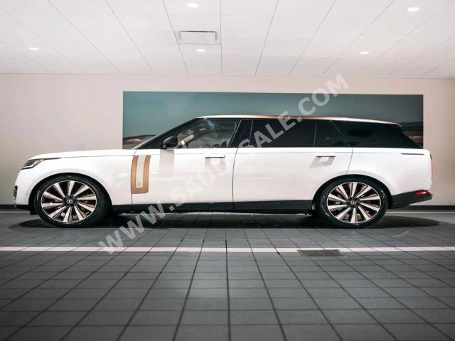 2023 لاند روفر رينج روفر اس في اوتوبيوغرافي